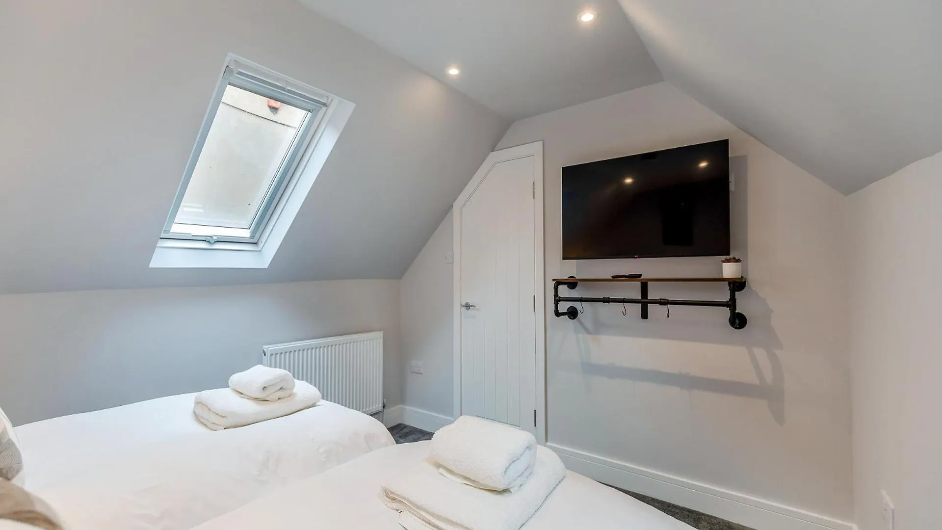 Nest Holiday Home 惠特比